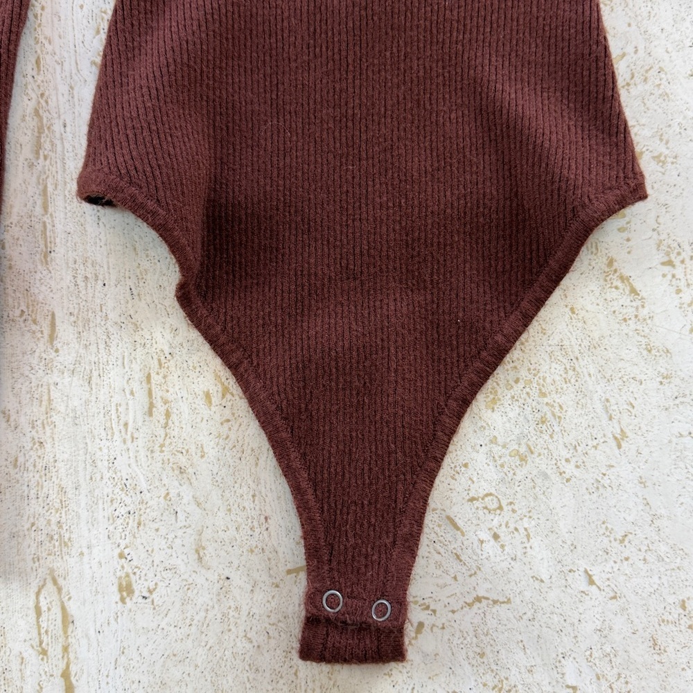 Abercrombie & Fitch Turtleneck Bodysuit XS Brown Luxeloft Stretch Soft - Picture 3 of 9